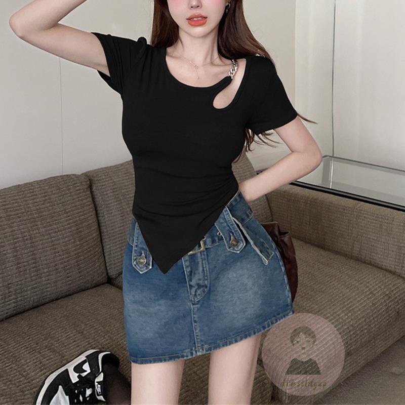 Áo Thun Ngắn Tay Phối Dây Xích Kim Loại Thời Trang Mùa Hè Sành Điệu Cho Nữ