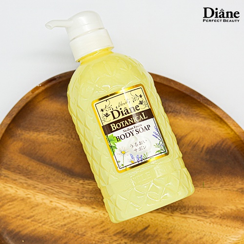 Sữa tắm tự nhiên cấp ẩm cho da nhạy cảm Moist Diane - 400 ml/ chai