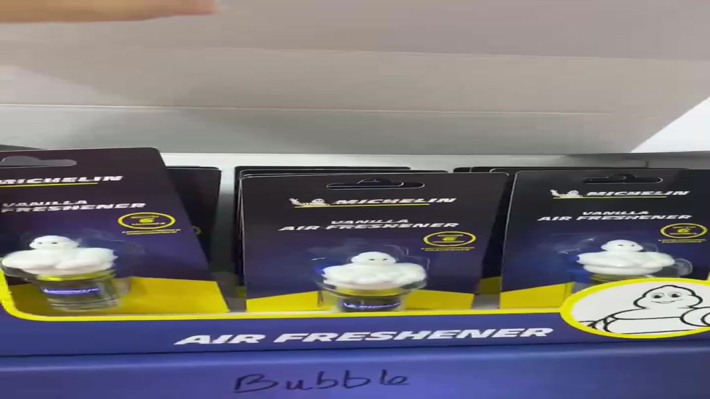 Nước hoa ô tô cao cấp Michelin với biếu tượng Mr Michelin dạng treo- NK chính hãng | BigBuy360 - bigbuy360.vn