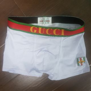 Quần boxer thêu con ong cao cấp