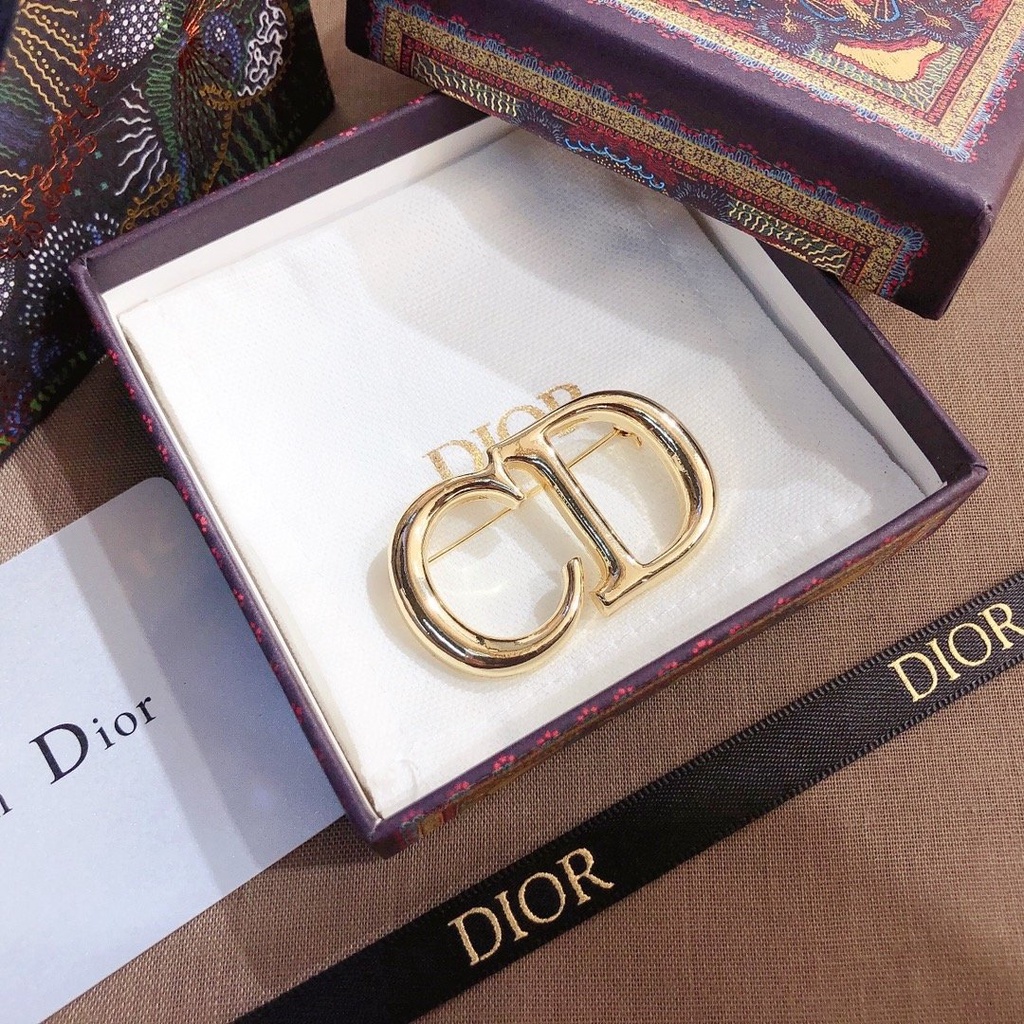 Ghim Cài Áo Dior Sang Trọng Hợp Thời Trang Cho Nam Nữ