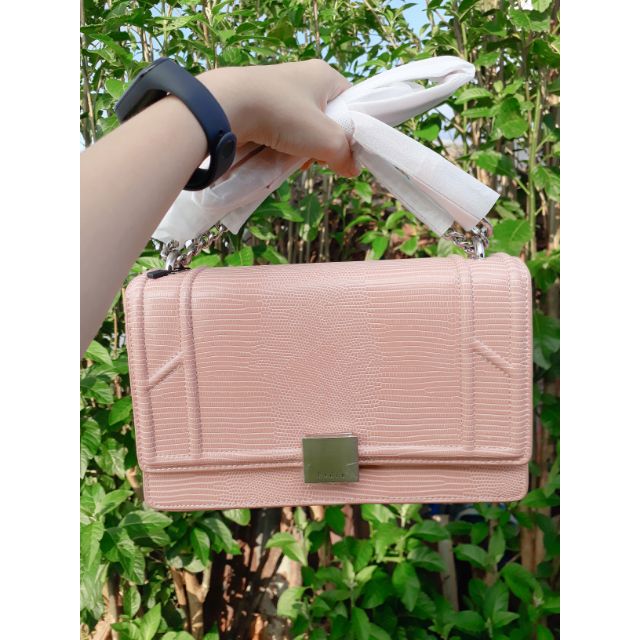 Pass new 97% Túi Pedro hồng da vân