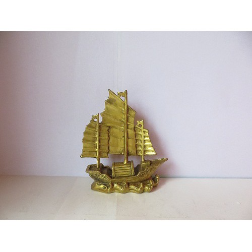 Thuyền buồm đồng nhỏ cao 12 dài 10 cm - Đồ phong thủy