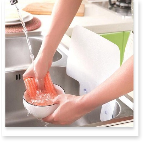 Vách ngăn chống văng nước bồn rửa chén