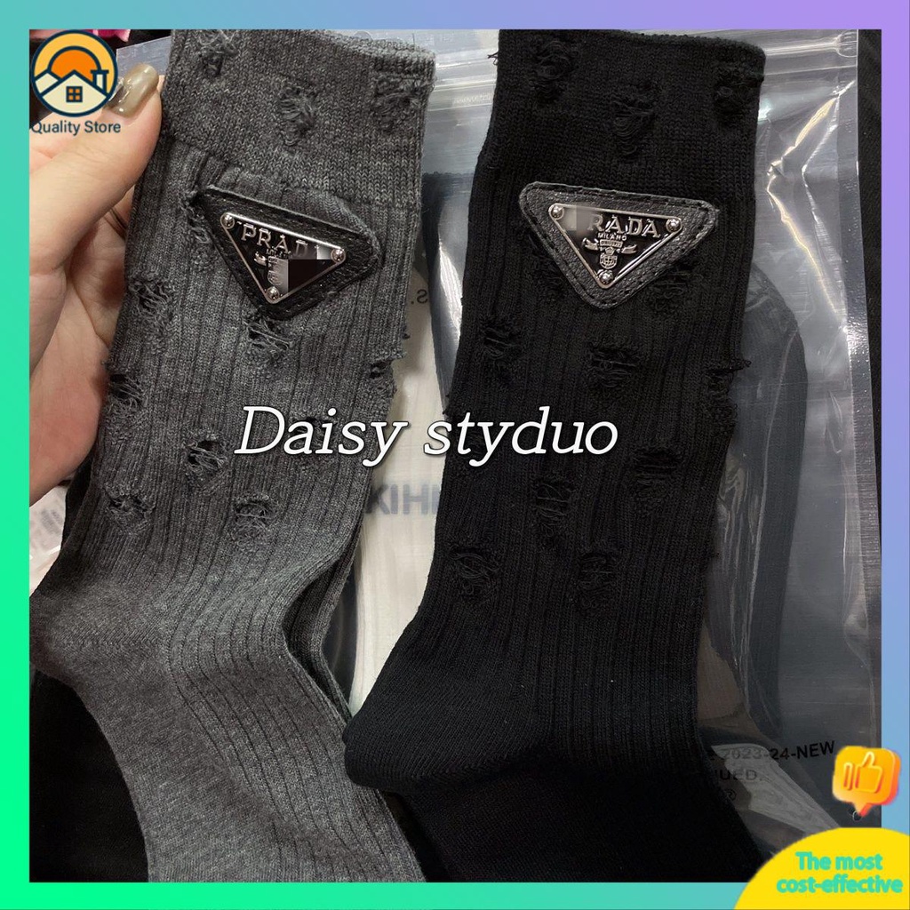 Đôi Vớ Dài Trung Bình Rách Gối In Logo Tam Giác Thời Trang Thu Đông Phong Cách Punk Cổ Điển Anh Quốc Dành Cho Bạn Nữ