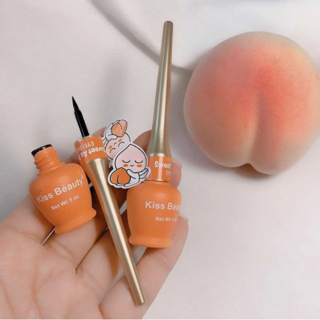 Bút kẻ mắt nước trái đào Kiss Beauty nhanh khô không lem chống nước | BigBuy360 - bigbuy360.vn