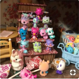 Thú Hatchimals khác nhau