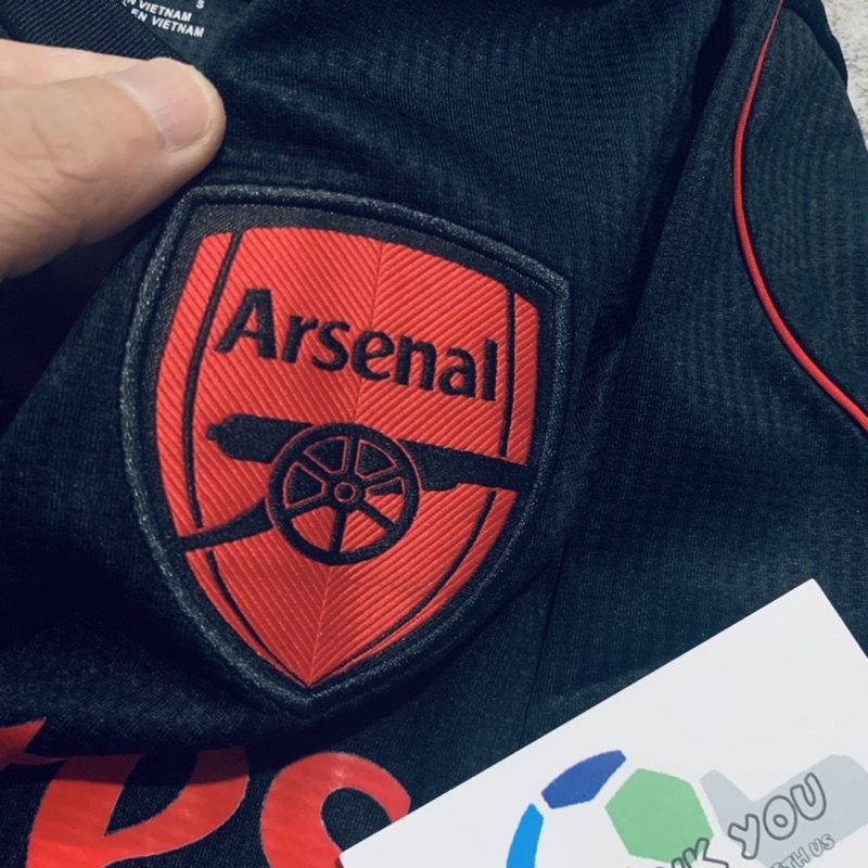 Bộ áo bóng đá đội Arsenal mùa 2021-2022