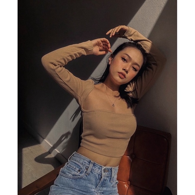 (Feedback, ảnh thật, hoả tốc)🥕ÁO_CROPTOP_KHOÉC_NGỰC_TAY_DÀI🥦
