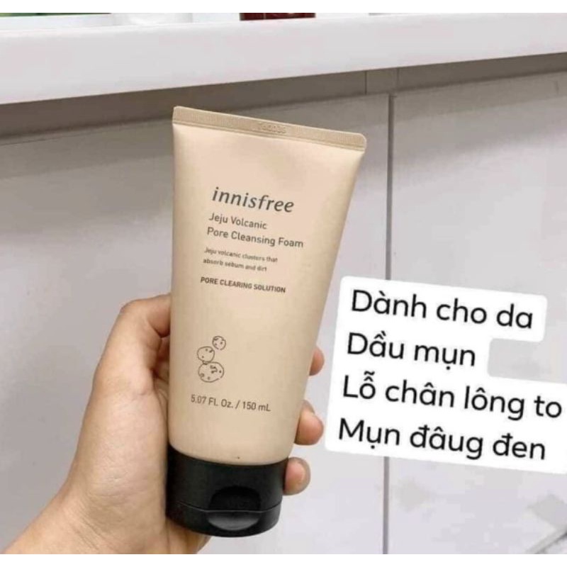 Sữa rửa mặt tro núi lửa Innisfree Hàn Quốc mẫu mới phù hợp với da dầu, da bị mụn ẩn, mụn cám.