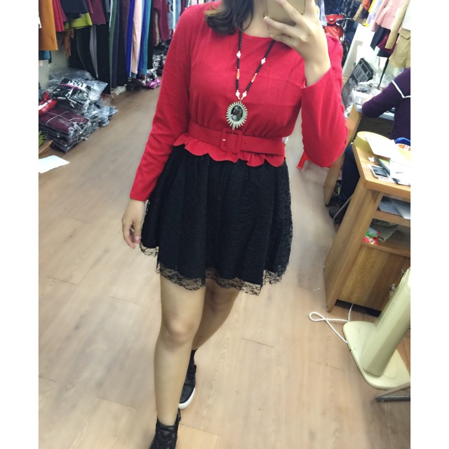 Sale váy dạ liền phối ren
