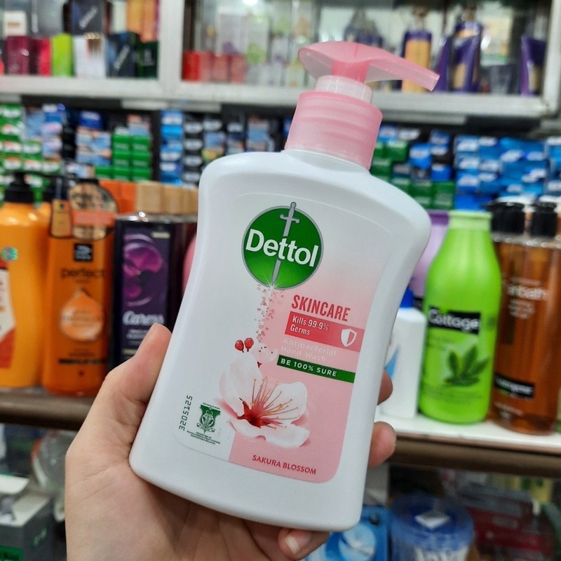 nước rửa tay DETTOL diệt khẩn  không khô da tay chai 250ml