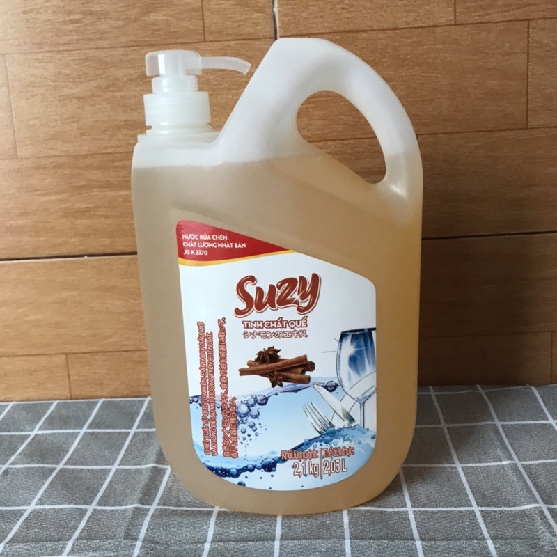 Nước rửa bát Suzy 2,1kg tinh chất quế
