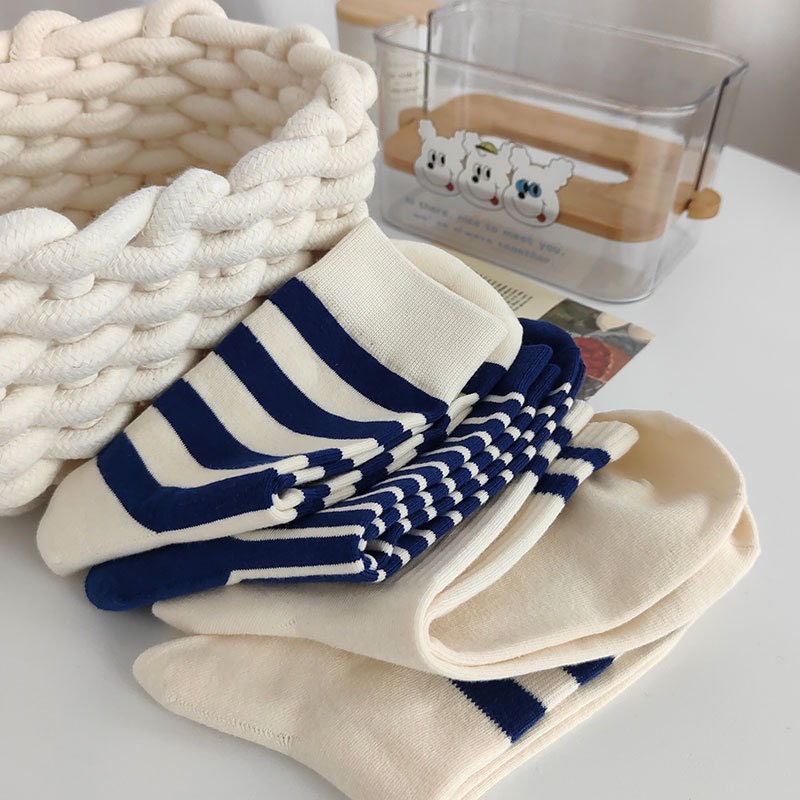 Tất Cao Cổ Kiểu Dáng Thể Thao Unisex Phong Cách Hàn Mới Hot Họa Tiết Chữ C