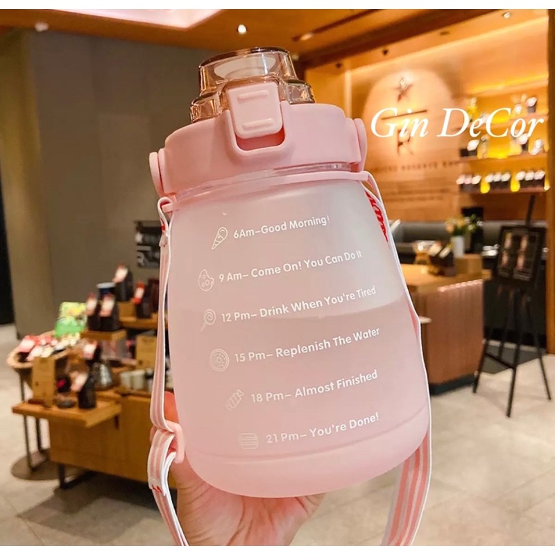 Bình nước 1300ml Cute chia vạch và có khung giờ nhắc nhở uống đủ nước