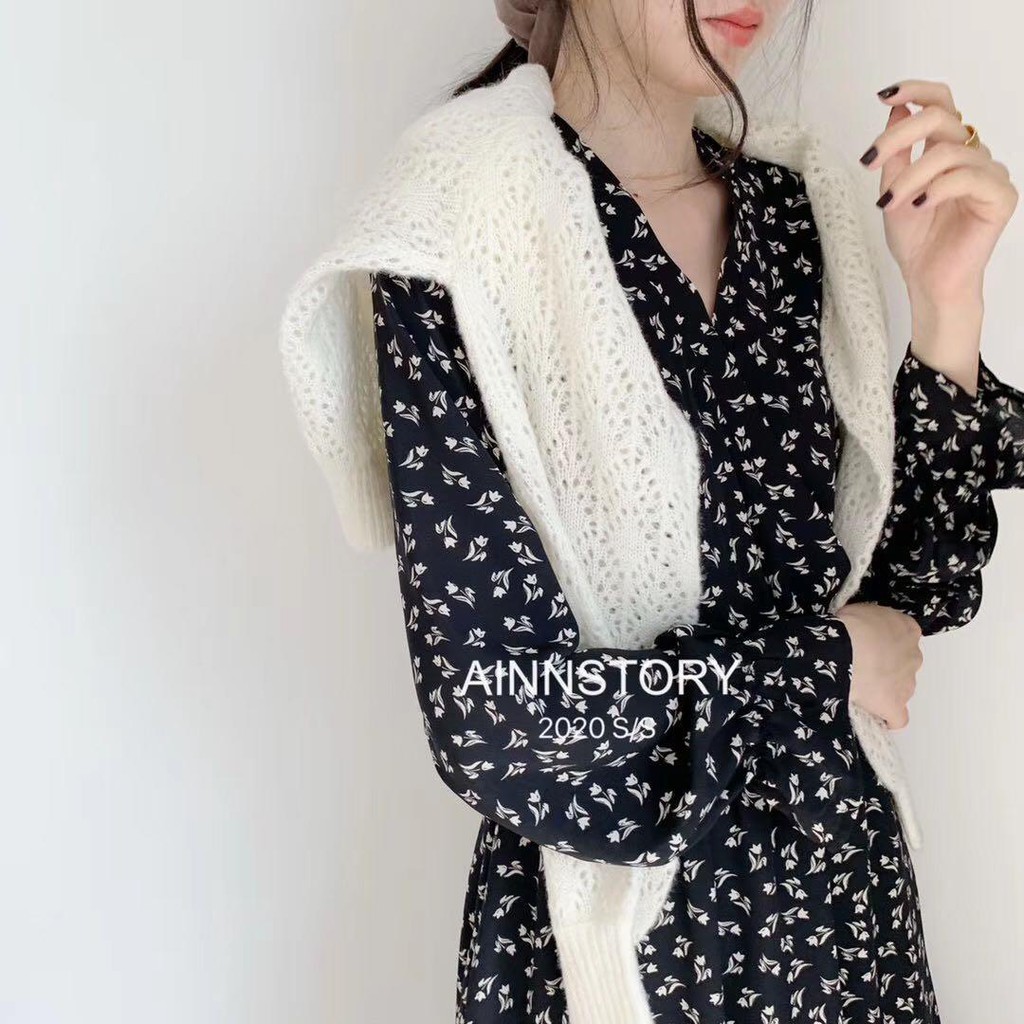 Lovely vintage french bell flower print dress