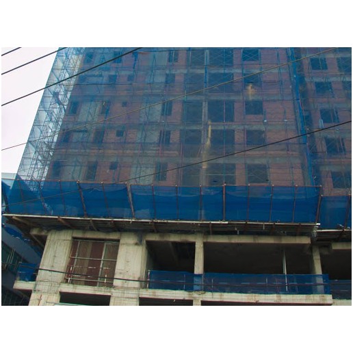 Lưới chắn bụi công trình xây dựng màu xanh dương rộng 2m (bán theo mét vuông)