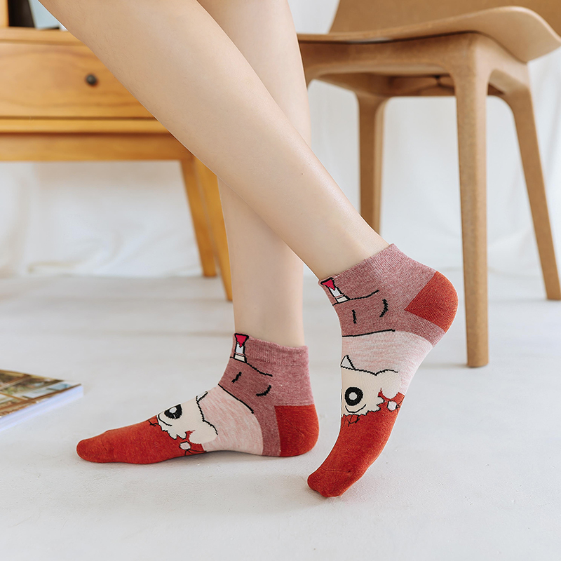 Set 5 đôi vớ cotton cổ thấp họa tiết hoạt hình Shin-chan dễ thương phong cách Nhật Bản cho nữ