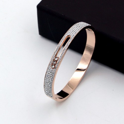 Vòng Tay Nữ Đính Xoàn Titan Ko Đen TT 3529