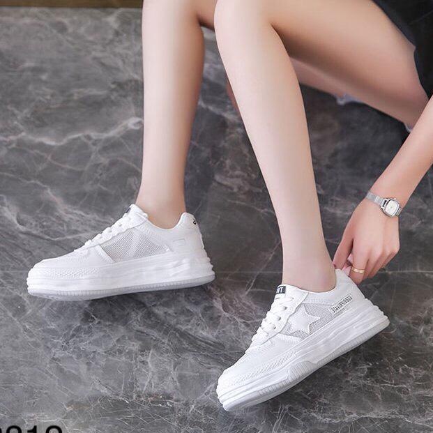 Giầy Thể Thao Nữ CHIMOKA Đế Bánh Mì Thiết Kế Họa Tiết Sao Trẻ Trung Năng Động Có Hai màu Đen Trắng Siêu Êm 18812