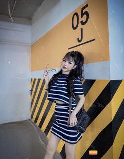 Set Váy Kẻ Nữ Cá Tính chỉ chọn live