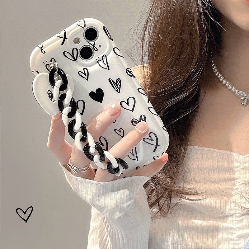 Ốp Điện Thoại Silicon Mềm Họa Tiết graffiti Gắn Dây Xích Hình Trái Tim Cho iPhone13promax/12 11 xs xr