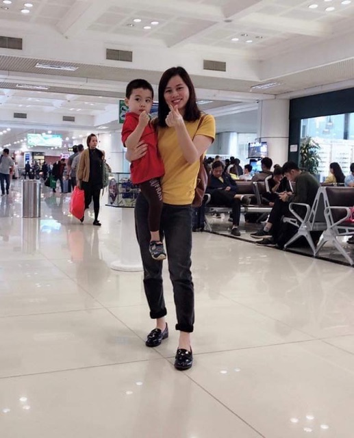 Quần jeans American Eagle