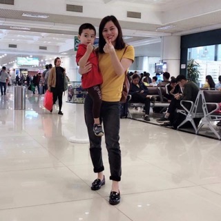 Quần jeans American Eagle