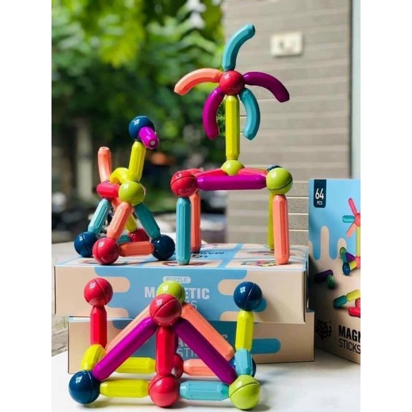 HÀNG LOGO CON NHỆN VÀNG - Bộ nam châm xếp hình cho bé 64 chi tiết