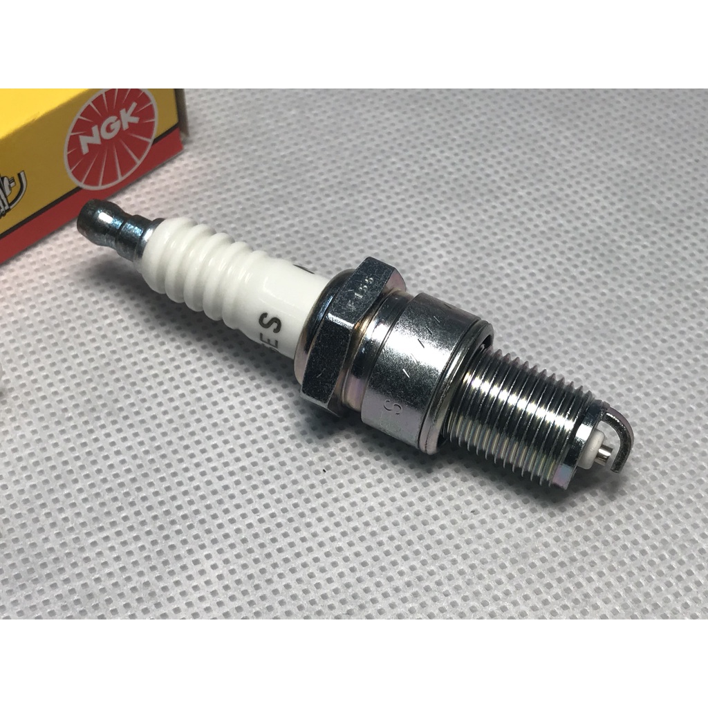 Bugi NGK BP6ES Cho Máy Nổ, Máy Đầm 2 Thì Chân Dài - Thái Lan