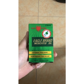 Dầu gió xanh con ó 2 nắp mỹ 24ml