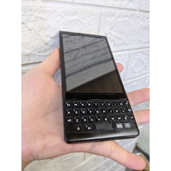 Điện thoại thông minh Keytwo đen