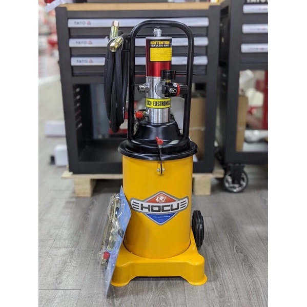 Máy bơm mỡ khí nén 12L KOCU GZ-8