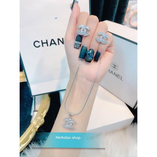 set dây chuyền + bông tai đá bagguet mạ bạch kim