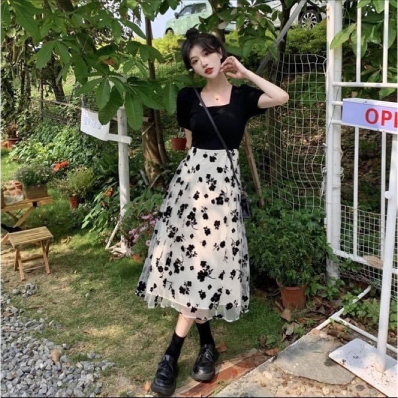 Đầm maxi dài kiểu nữ suông đen hoạ tiết hoa phối voan lưới xoè phồng hai lớp co dãn đi tiệc - Order taobao quảng châu