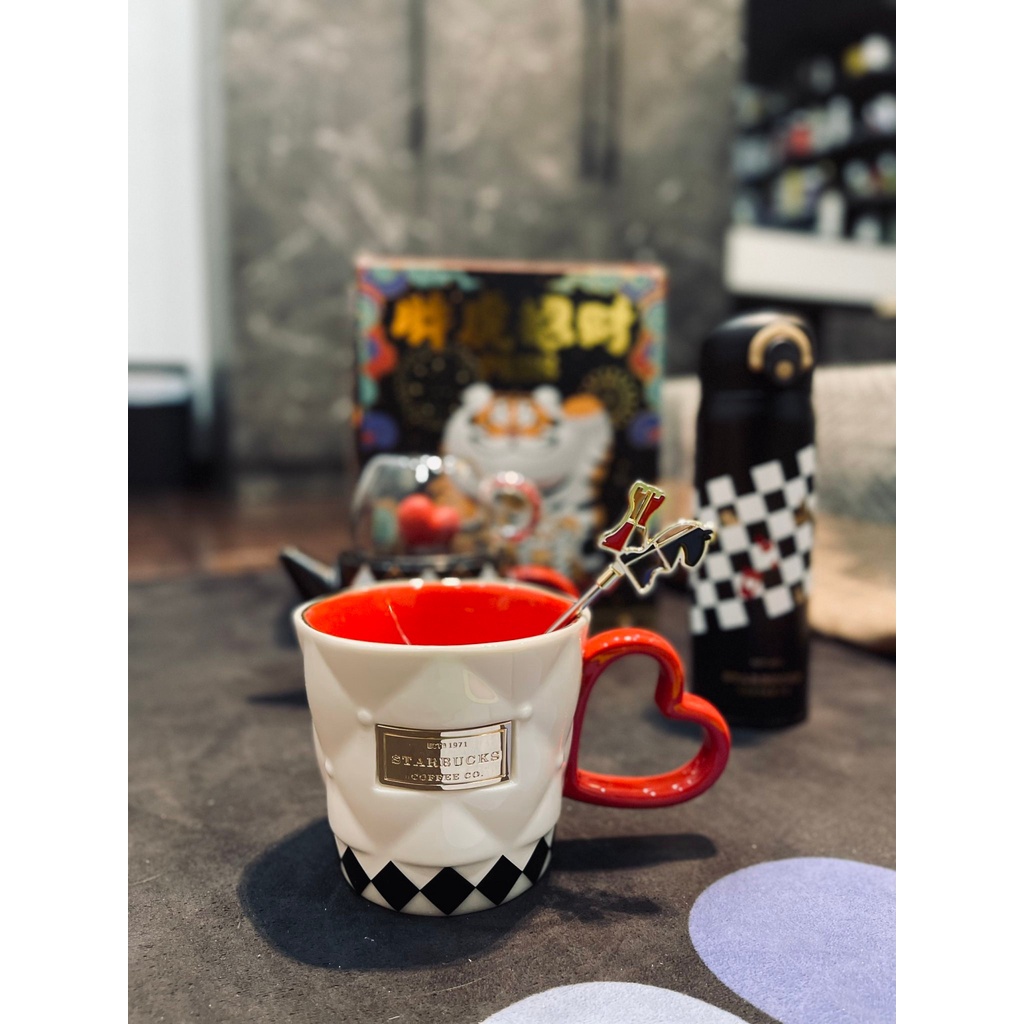 Bộ sưu tập ly Starbucks Valentine phiên bản giới hạn Starbucks China