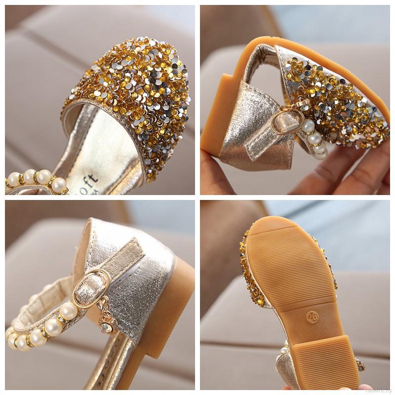 Giày đế mềm thoáng khí chống trượt đính ngọc trai và kim cương giả cho bé gái tập đi