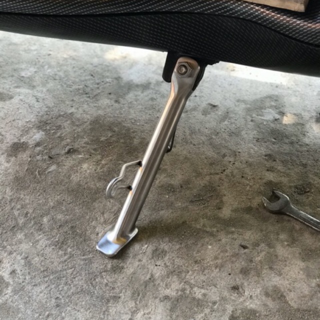 Chân chống inox 304- sh ý - dylan- ps