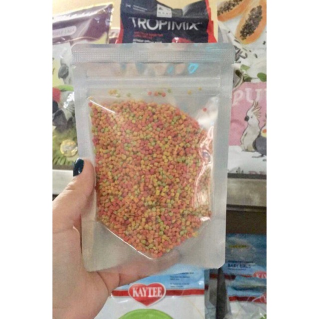 Hạt trái cây cho vẹt size nhỏ 30k/100g