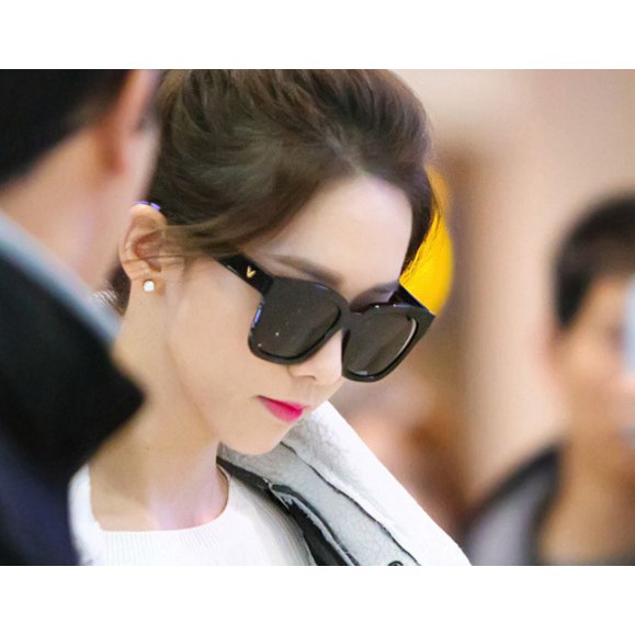 Kính mát nam nữ thời trang chống tia Uv 400 cực tốt- VST