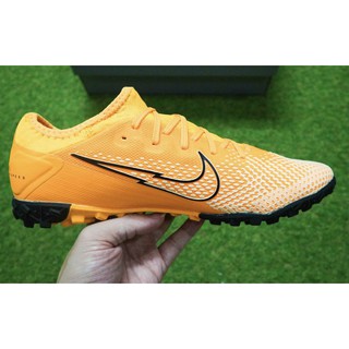 Giày đá bóng sân cỏ nhân tạo mercurial vapor 13 pro tf vàng cam vạch đen mới 2020