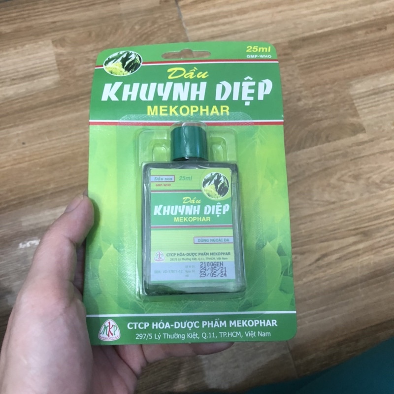 Dầu khuynh diệp Mekophar 25ml phòng và giảm cảm cúm, sổ mũi, nghẹt mũi, đau bụng, nhức mỏi, côn trùng đốt