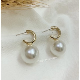 Bông tai nữ tròn chữ C điểm nhấn đính hạt ngọc phong cách vintage hot trend / khuyên tai nữ