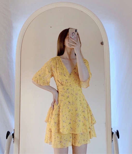 JUMPSUIT HOA VÀNG