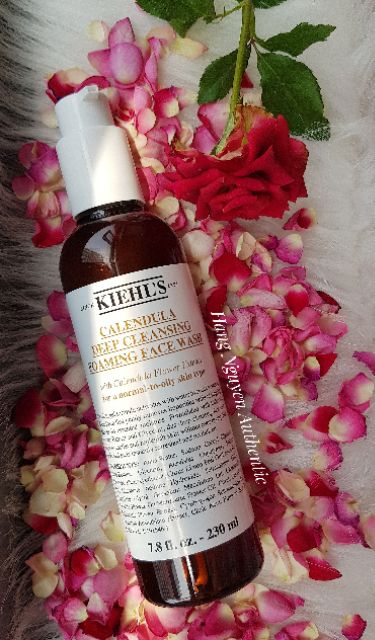 Sữa rửa mặt Kiehls hoa cúc