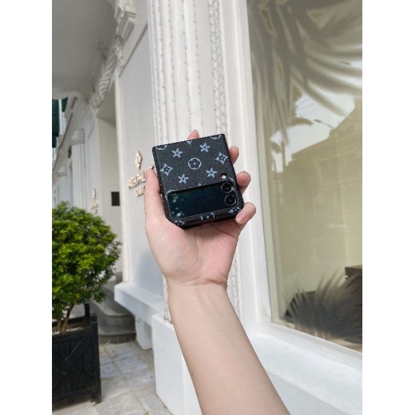 Ốp điện thoại Samsung Z Flip 3 / Z Flip 4 hoạ tiết monogram sang chảnh / Z Flip3 / ZFlip3 / Z Flip4/ ZFlip4