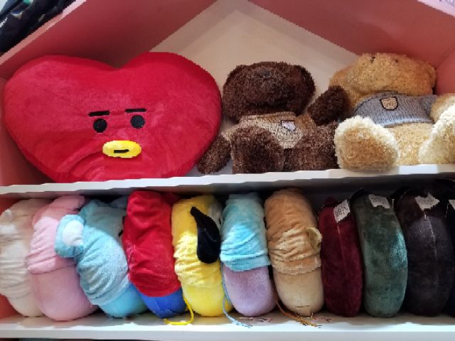 Gối ôm BT21 size lớn (60cm)