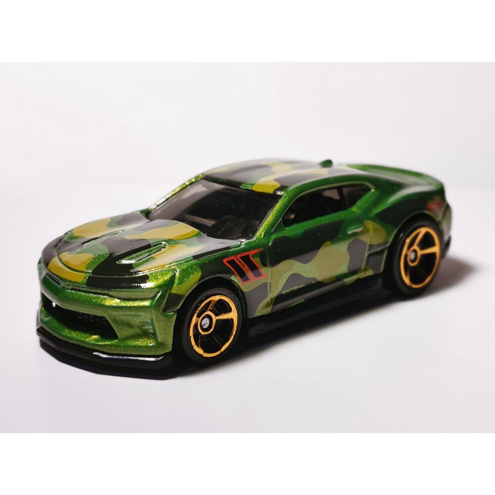 Xe mô hình 1:64 Hot Wheels Urban Camouflage Series 2020 - 18 Camaro SS GJV56