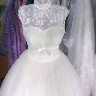 Thanh lý váy cưới 650k