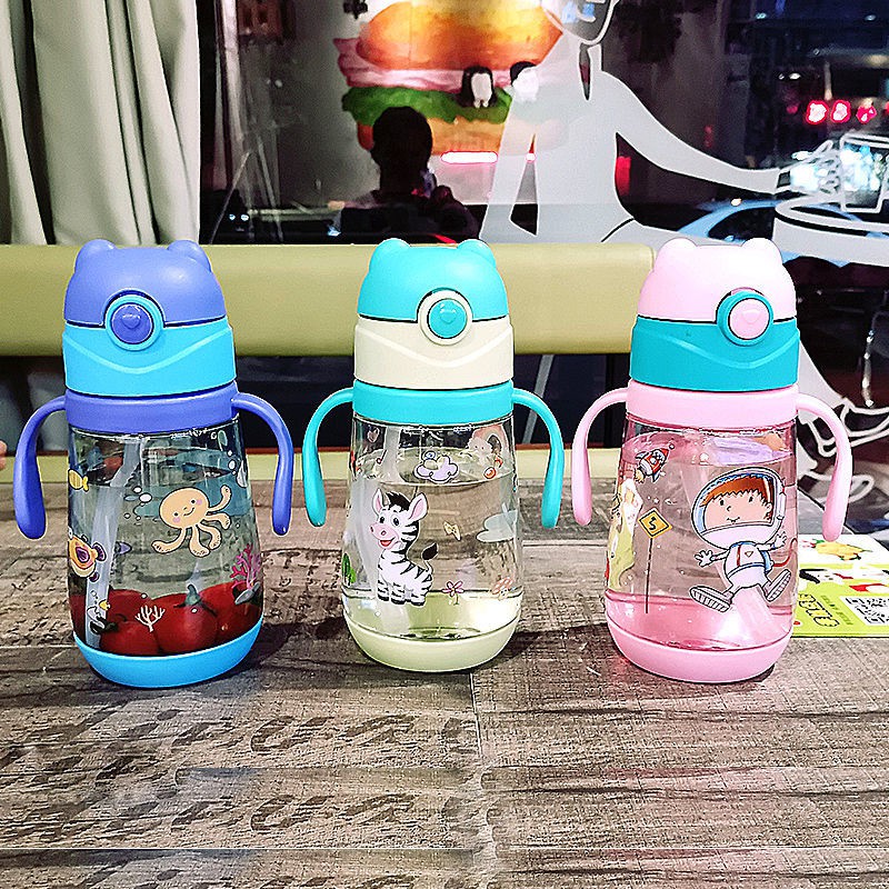 Cốc tập uống cho bé mùa hè, chai nước trẻ em bằng nhựa, chống rò rỉ Phim hoạt hình học sinh mẫu giáo cầm tay với
